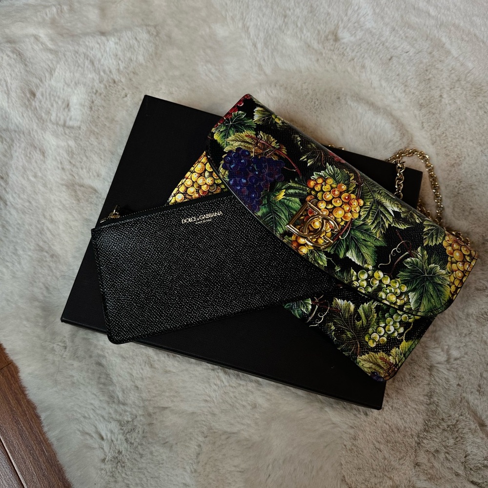 Dolce & Gabbana Floral print leather crossbody on chain - Picture 4 of 6